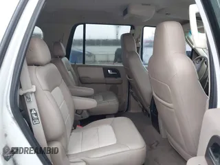 2003 Ford Expedition Eddie Bauer with VIN 1FMPU18L63LB22528, listed as a IAAI auction lot 41739859 with 171,670 mi miles. Bid and sale history available at carsss.com. Image 8.