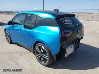 2017 BMW i3 with VIN WBY1Z8C50HV551025, listed as a IAAI auction lot 41722975 with 85,709 mi miles. Bid and sale history available at carsss.com. Image 3.