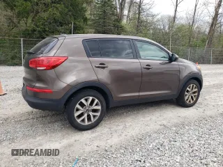 2015 Kia Sportage LX z VIN KNDPB3AC5F7728416, wystawiony jako Copart lot #54990375 z przebiegiem 194 934 mil mil oraz Czysty tytuł • Clean title. Historia ofert i sprzedaży dostępna na DreamBid. Obrazek 3.