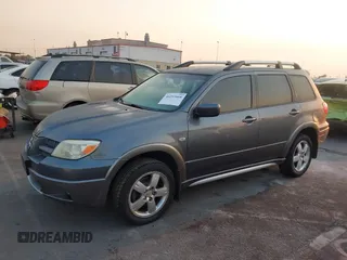 2005 Mitsubishi Outlander XLS with VIN JA4LX41F75U022428, listed as a IAAI auction lot 40293668 with 190,917 mi miles. Bid and sale history available at carsss.com. Image 14.