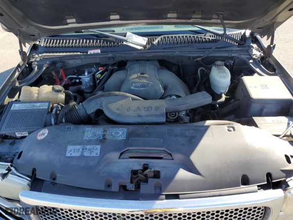 2005 GMC Yukon Denali with VIN 1GKEK63U55J190594, listed as a Copart auction lot 71193854 with 157,932 mi miles and Salvage Title. Bid and sale history available at carsss.com. Image 12.