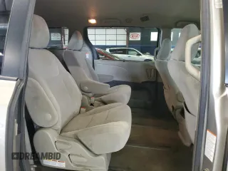 2016 Toyota Sienna LE z VIN 5TDJK3DC5GS132280, wystawiony jako Copart lot #57935445 z przebiegiem 167 966 mil mil oraz Czysty tytuł • Clean title. Historia ofert i sprzedaży dostępna na DreamBid. Obrazek 11.