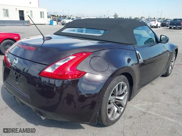 2010 Nissan 370Z Touring with VIN JN1AZ4FHXAM301421, listed as a IAAI auction lot 41642045 with 89,963 mi miles. Bid and sale history available at carsss.com. Image 4.