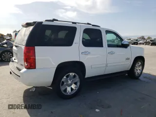 2013 GMC Yukon SLT with VIN 1GKS1CE05DR320453, listed as a Copart auction lot 47684945 with 190,361 mi miles and Salvage Title. Bid and sale history available at carsss.com. Image 3.