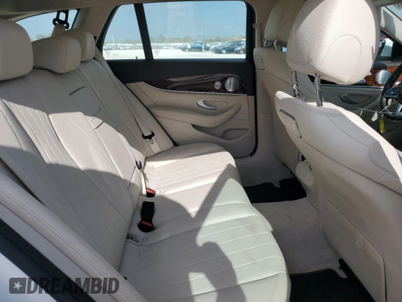 2019 Mercedes-Benz E 450 with VIN WDDZH6JB7KA507533, listed as a Copart auction lot 54134665 with 72,168 mi miles and Non Repairable. Bid and sale history available at DreamBid. Image 10.
