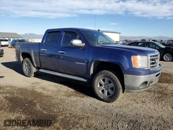 2013 GMC Sierra 1500 SLT with VIN 3GTP2WE71DG331995, listed as a Copart auction lot 81827544 with 215,821 mi miles and Salvage title. Bid and sale history available at DreamBid. Image 4.