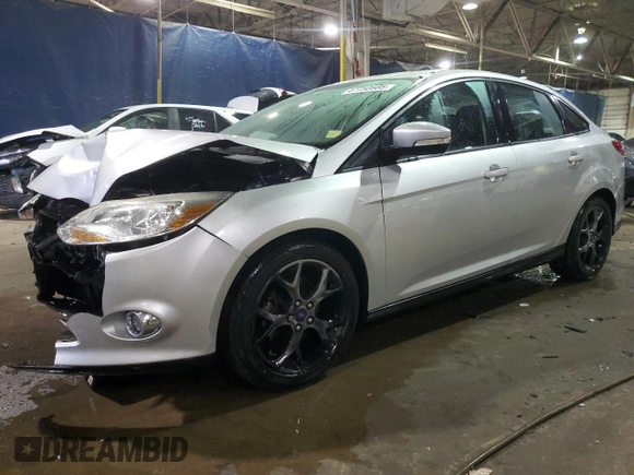 2014 Ford Focus SE with VIN 1FADP3F29EL299314, listed as a Copart auction lot 47750605 with 34,852 mi miles and Clean Title. Bid and sale history available at carsss.com. Image 1.