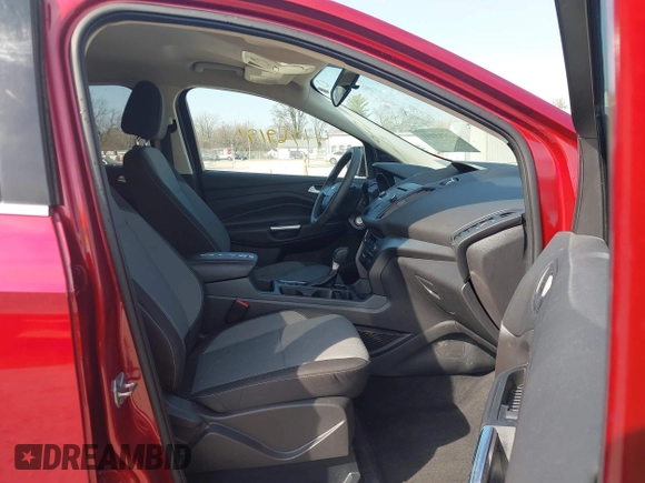 2017 Ford Escape SE with VIN 1FMCU9GD2HUB58323, listed as a IAAI auction lot 41769191 with 134,644 mi miles. Bid and sale history available at carsss.com. Image 5.