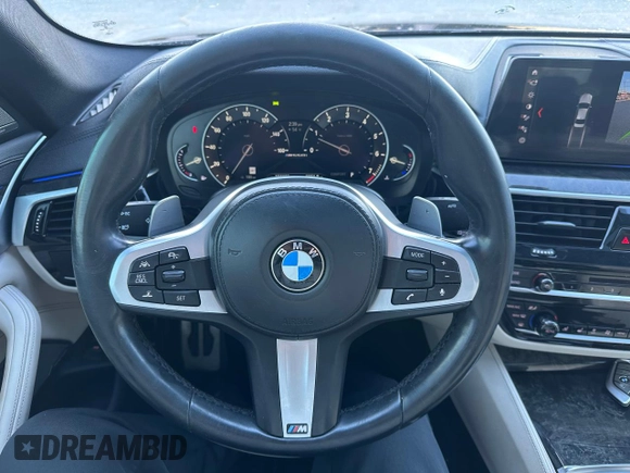 2018 BMW 5 Series M550i xDrive with VIN WBAJB9C55JB035226, listed as a Copart auction lot 60850325 with 156,183 mi miles and Clean title. Bid and sale history available at DreamBid. Image 14.