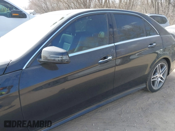 2015 Mercedes-Benz E-Class E 350 Luxury with VIN WDDHF8JB0FB112042, listed as a IAAI auction lot 41771389 with 135,191 mi miles. Bid and sale history available at carsss.com. Image 14.
