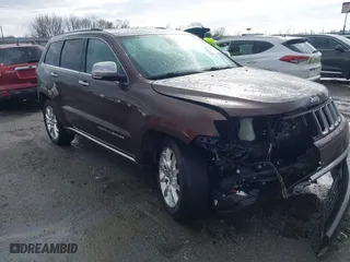 2014 Jeep Grand Cherokee Summit with VIN 1C4RJFJT9EC570407, listed as a IAAI auction lot 41724021 with 59,885 mi miles. Bid and sale history available at carsss.com. Image 1.