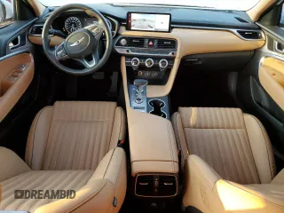 2022 Genesis G70 3.3T with VIN KMTG54TE0NU082165, listed as a Copart auction lot 68529454 with 33,500 mi miles and Salvage Title. Bid and sale history available at carsss.com. Image 8.