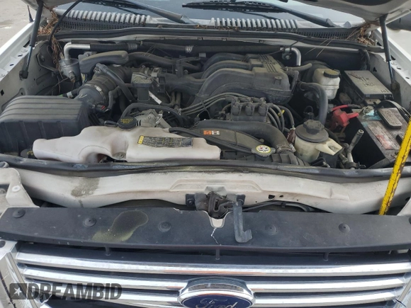 2008 Ford Explorer XLT z VIN 1FMEU73EX8UB02531, wystawiony jako Copart lot #51827485 z przebiegiem 63 691 mil mil oraz Szkoda całkowita • Salvage title. Historia ofert i sprzedaży dostępna na DreamBid. Obrazek 12.