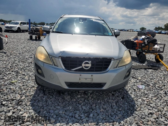 2010 Volvo XC60 3.0T with VIN YV4992DZ6A2021746, listed as a Copart auction lot 63934795 with 112,698 mi miles and Clean title. Bid and sale history available at DreamBid. Image 5.