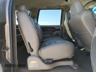 2005 Ford Excursion Limited с VIN 1FMNU43S75ED45773, выставлен на аукционе Copart как лот 74396164 с пробегом 256 904 миль миль и Списание • Salvage title. История ставок и продаж доступна на DreamBid. Изображение 11.