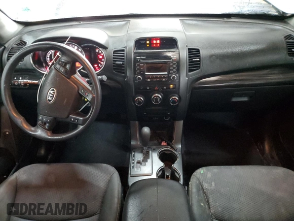 2011 Kia Sorento LX with VIN 5XYKTCA18BG080900, listed as a Copart auction lot 42045055 with 92,568 mi miles and Clean Title. Bid and sale history available at carsss.com. Image 8.