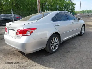 2011 Lexus ES with VIN JTHBK1EG7B2445629, listed as a IAAI auction lot 42177014 with 124,034 mi miles. Bid and sale history available at carsss.com. Image 4.