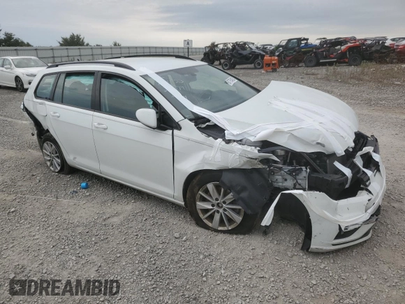 2019 Volkswagen Golf SportWagen S with VIN 3VWY57AU0KM510084, listed as a Copart auction lot 61725423 with 85,875 mi miles. Bid and sale history available at carsss.com. Image 4.