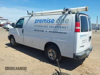 2015 Chevrolet Express Cargo with VIN 1GCWGFCF6F1261368, listed as a IAAI auction lot 42158324 with 196,406 mi miles. Bid and sale history available at carsss.com. Image 3.