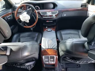 2010 Mercedes-Benz S-Class S 550 with VIN WDDNG7BB7AA294281, listed as a Copart auction lot 44939225 with 132,195 mi miles and Clean Title. Bid and sale history available at carsss.com. Image 8.