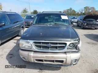 2000 Ford Explorer Eddie Bauer z VIN 1FMZU64EXYZA74923, wystawiony jako IAAI lot #41504088 z przebiegiem 254 021 mil mil oraz . Historia ofert i sprzedaży dostępna na DreamBid. Obrazek 12.