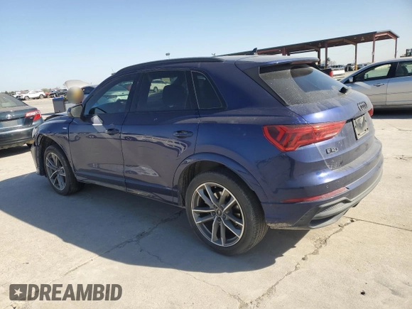 2023 Audi Q3 S line Premium z VIN WA1DECF38P1131083, wystawiony jako Copart lot #49589125 z przebiegiem 29 648 mil mil oraz Szkody całkowita. Historia ofert i sprzedaży dostępna na DreamBid. Obrazek 2.