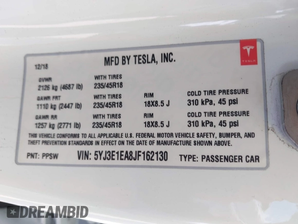2018 Tesla Model 3 Long Range Battery z VIN 5YJ3E1EA8JF162130, wystawiony jako IAAI lot #41933015 z przebiegiem 50 081 mil mil oraz . Historia ofert i sprzedaży dostępna na DreamBid. Obrazek 9.