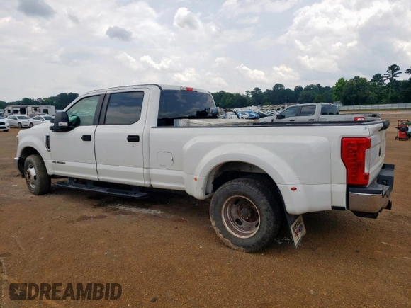 2019 Ford F-350 Lariat with VIN 1FT8W3CT5KEC67505, listed as a Copart auction lot 58712455 with 198,476 mi miles and Clean title. Bid and sale history available at DreamBid. Image 2.