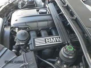 2008 BMW 3 Series 328i с VIN WBAWL13598PX18225, выставлен на аукционе IAAI как лот 42650957 с пробегом 123 120 миль миль и . История ставок и продаж доступна на DreamBid. Изображение 19.