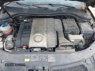 2006 Volkswagen Passat Value Edition z VIN WVWAK73C36P093366, wystawiony jako IAAI lot #42425785 z przebiegiem 53 125 mil mil oraz . Historia ofert i sprzedaży dostępna na DreamBid. Obrazek 10.