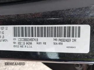 2013 Chrysler 200 Touring z VIN 1C3CCBBB2DN567418, wystawiony jako IAAI lot #42168860 z przebiegiem 173 104 mil mil oraz . Historia ofert i sprzedaży dostępna na DreamBid. Obrazek 9.
