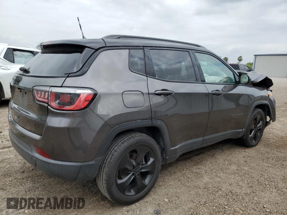 2018 Jeep Compass Latitude z VIN 3C4NJCBB7JT407630, wystawiony jako Copart lot #54610415 z przebiegiem 68 676 mil mil oraz Szkoda całkowita • Salvage title. Historia ofert i sprzedaży dostępna na DreamBid. Obrazek 3.