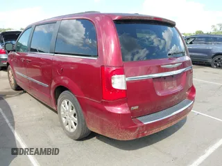 2014 Chrysler Town & Country Touring z VIN 2C4RC1BG3ER314706, wystawiony jako IAAI lot #42333684 z przebiegiem 210 455 mil mil oraz . Historia ofert i sprzedaży dostępna na DreamBid. Obrazek 3.