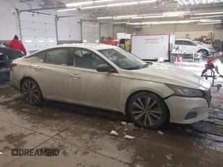 2020 Nissan Altima SR with VIN 1N4AL4CV8LC141000, listed as a IAAI auction lot 41294853 with 39,466 mi miles and . Bid and sale history available at carsss.com. Image 14.