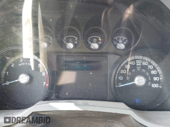 2012 Ford F-250 XL z VIN 1FT7X2B64CEC70511, wystawiony jako IAAI lot #42637624 z przebiegiem 252 372 mil mil oraz . Historia ofert i sprzedaży dostępna na DreamBid. Obrazek 7.