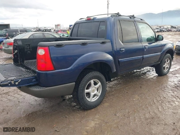 2004 Ford Explorer Sport Trac XLS with VIN 1FMZU77KX4UC21188, listed as a IAAI auction lot 41135185 with 194,607 mi miles. Bid and sale history available at carsss.com. Image 4.