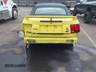 2001 Ford Mustang Deluxe с VIN 1FAFP44451F131472, выставлен на аукционе IAAI как лот 42119006 с пробегом 63 388 миль миль и . История ставок и продаж доступна на DreamBid. Изображение 6.