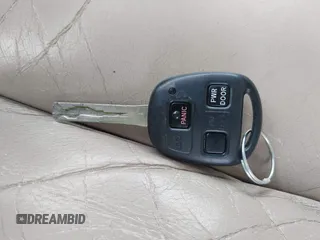2004 Lexus RX 330 with VIN 2T2HA31UX4C018516, listed as a IAAI auction lot 41941522 with 203,618 mi miles and . Bid and sale history available at DreamBid. Image 11.