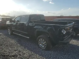 2017 GMC Sierra 2500HD Denali with VIN 1GT12UEY6HF232938, listed as a Copart auction lot 49150515 with 116,949 mi miles and Salvage Title. Bid and sale history available at carsss.com. Image 2.