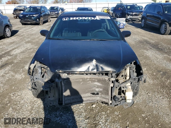 2003 Honda Civic LX with VIN 1HGEM21563L062913, listed as a Copart auction lot 82709824 with 243,989 mi miles and Salvage Title. Bid and sale history available at DreamBid. Image 5.