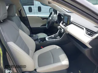2021 Toyota RAV4 XLE Premium с VIN 2T3C1RFV9MC108170, выставлен на аукционе IAAI как лот 42099817 с пробегом 52 076 миль миль и . История ставок и продаж доступна на DreamBid. Изображение 5.