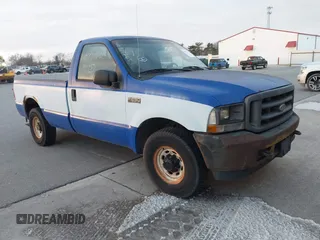 2004 Ford F-250 XL z VIN 1FTNF20L44EA70913, wystawiony jako IAAI lot #40774265 z przebiegiem Nie podano mil oraz . Historia ofert i sprzedaży dostępna na DreamBid. Obrazek 1.