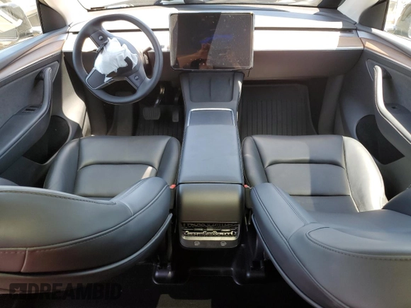 2024 Tesla Model Y Long Range with VIN 7SAYGAEE9RF125458, listed as a Copart auction lot 59567365 with 28,966 mi miles and Salvage title. Bid and sale history available at DreamBid. Image 8.