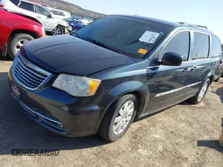 2014 Chrysler Town & Country Touring with VIN 2C4RC1BG0ER208505, listed as a IAAI auction lot 41775840 with 186,617 mi miles. Bid and sale history available at carsss.com. Image 18.
