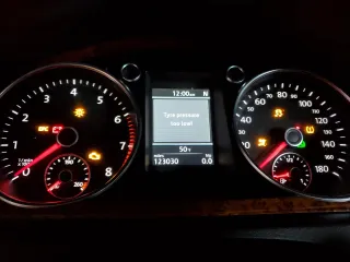 2011 Volkswagen CC Executive 4Motion with VIN WVWGU7AN7BE702120, listed as a Copart auction lot 78808094 with 123,030 mi miles and Salvage Title. Bid and sale history available at carsss.com. Image 9.