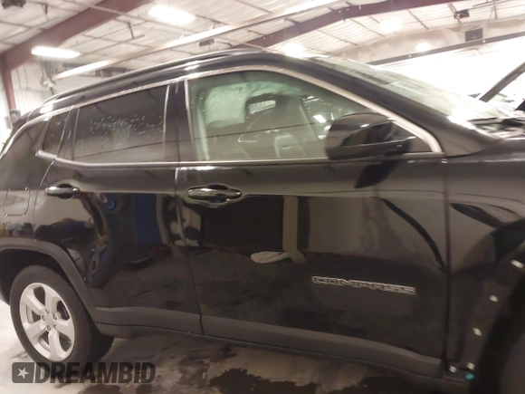 2022 Jeep Compass Latitude z VIN 3C4NJDBB9NT134329, wystawiony jako IAAI lot #41608109 z przebiegiem 21 994 mil mil oraz . Historia ofert i sprzedaży dostępna na DreamBid. Obrazek 14.
