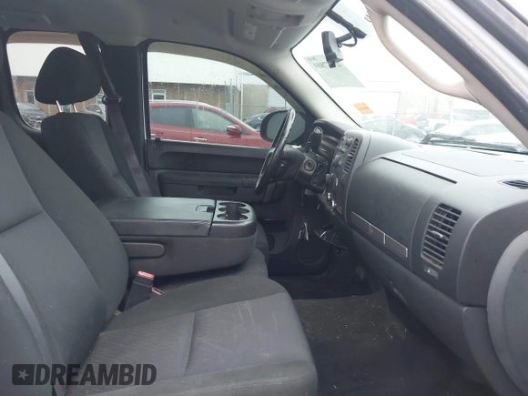 2011 Chevrolet Silverado 1500 LT with VIN 1GCRKSE32BZ176823, listed as a IAAI auction lot 41957809 with 136,759 mi miles and . Bid and sale history available at DreamBid. Image 5.