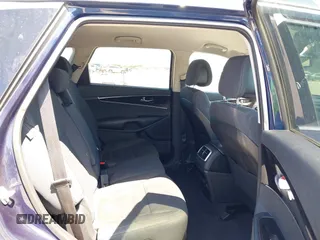 2016 Kia Sorento LX with VIN 5XYPG4A37GG145552, listed as a IAAI auction lot 42014900 with 153,191 mi miles. Bid and sale history available at carsss.com. Image 8.