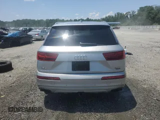 2017 Audi Q7 Prestige with VIN WA1VAAF7XHD059360, listed as a Copart auction lot 61988625 with 149,708 mi miles and Clean title. Bid and sale history available at DreamBid. Image 6.