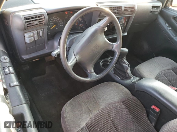 1997 GMC Sonoma SLS with VIN 1GTCT19W4V8511575, listed as a Copart auction lot 83266234 with 216,939 mi miles and Salvage Title. Bid and sale history available at carsss.com. Image 8.